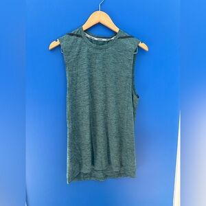 {Hind} Sleeveless Heathered Green Muscle Tee